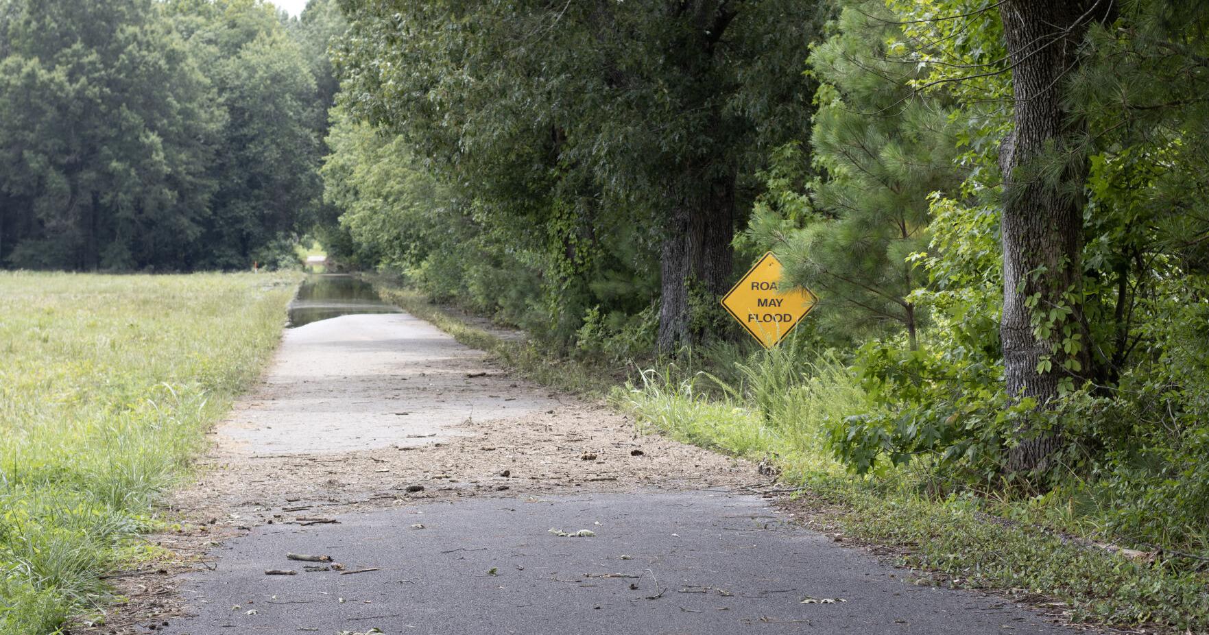 Graves and McCracken County roads overwhelmed by recent flooding - Vimarsana News