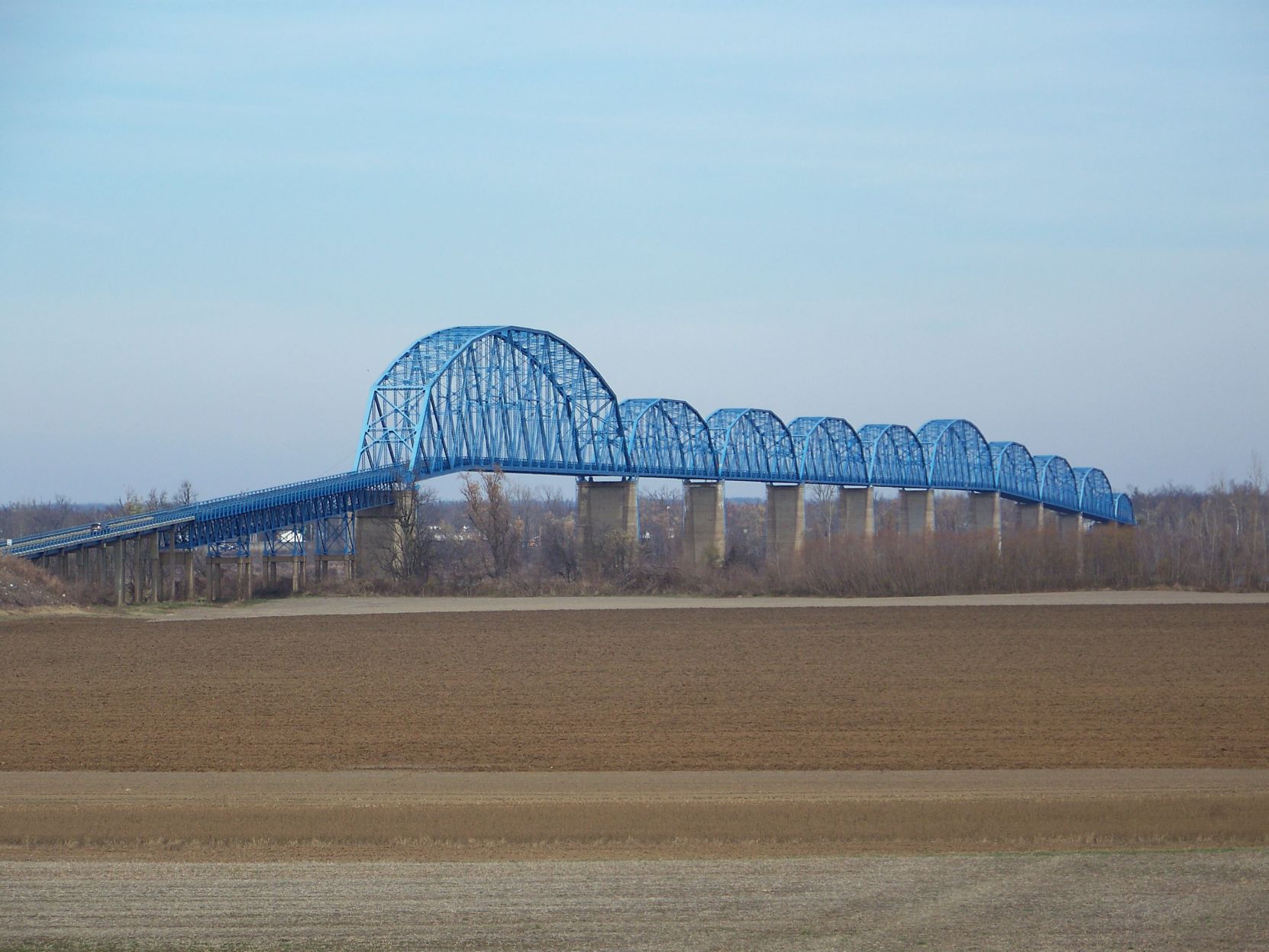 Brookport Bridge closed due to ice | <span class=