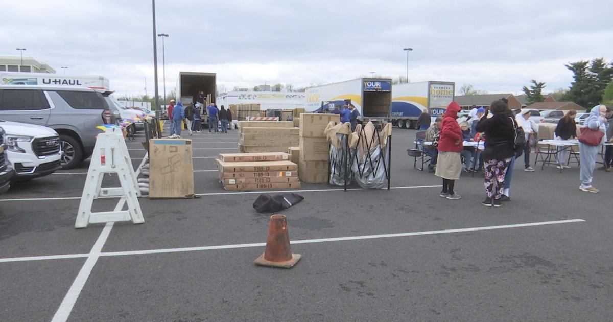 Furniture store donates three semitrailers of free furniture to tornado victims |
