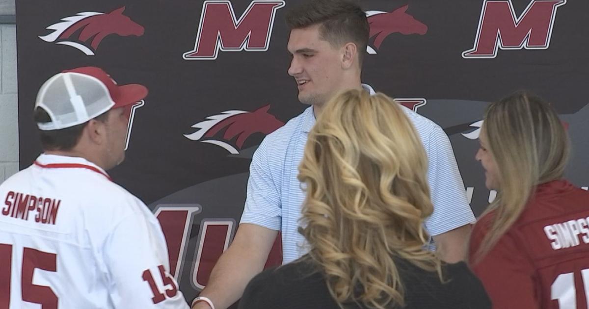 Dean Simpson Simpson shares how faith, family are helping him in NFL Draft process ...
