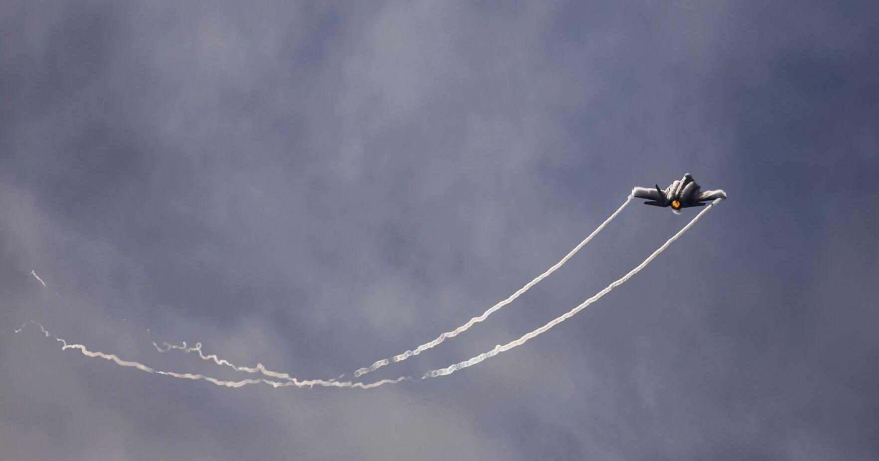 Former US F-35 instructor charged with conspiring to train Chinese military