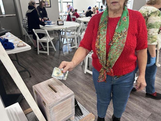 Marcella's Kitchen provides holiday meal for more than 200 people in