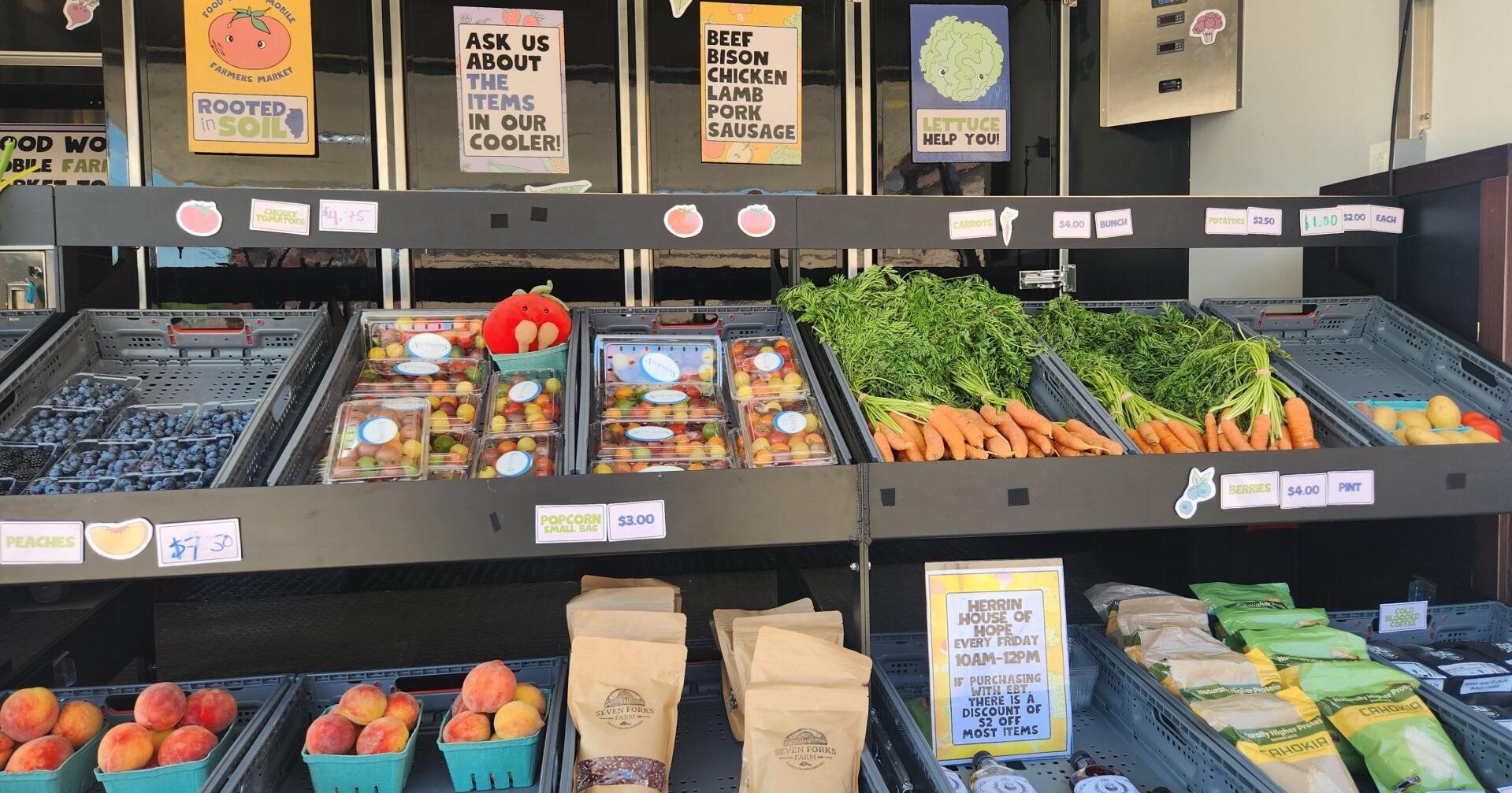 Mobile farmers markets supply fresh goods to communities with limited access - Vimarsana News