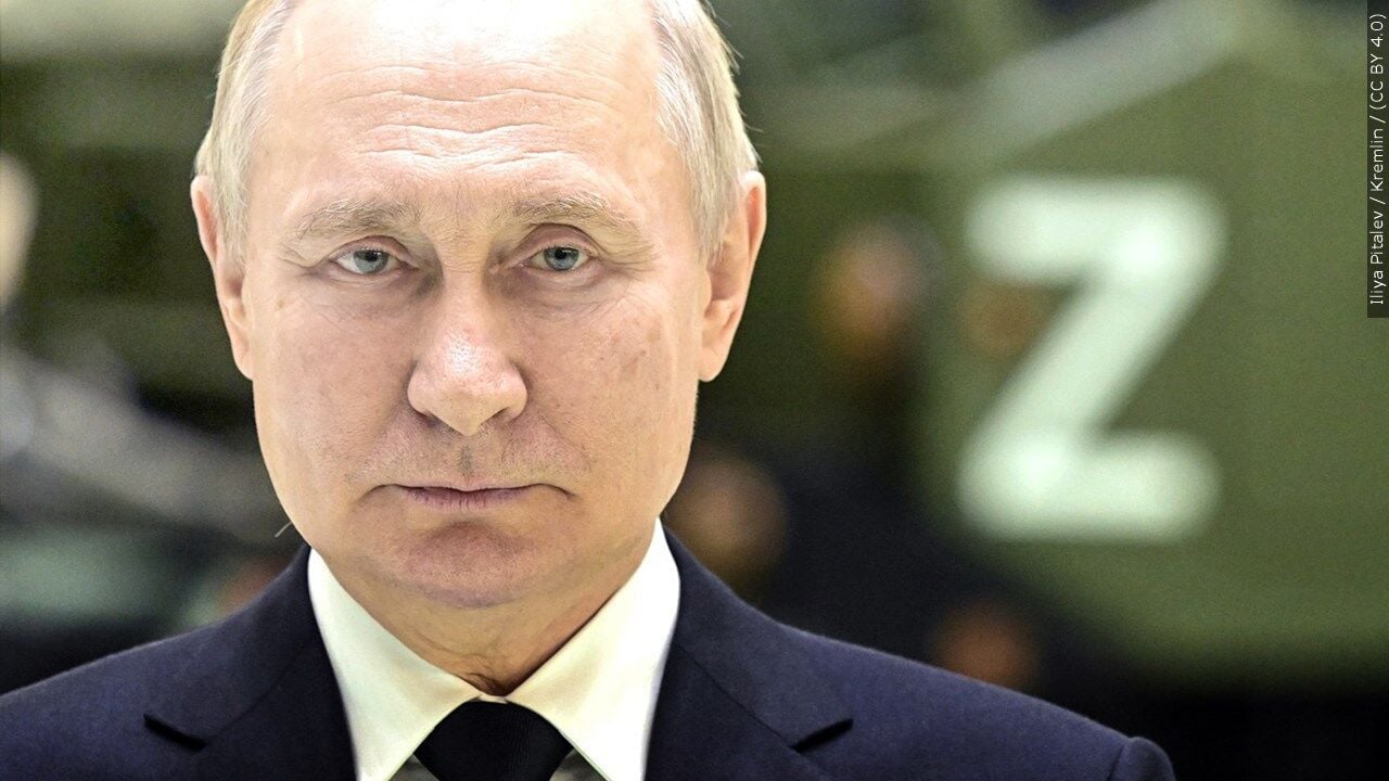 Putin Will Seek Another Term As Russian President, Aiming To Extend His ...