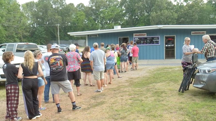 Crowds show out for grand reopening of beloved summer staple, the