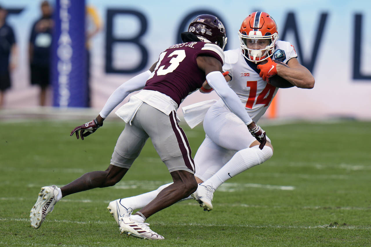 Mississippi St. Rallies To Win ReliaQuest Bowl, Honors Leach | Sports ...