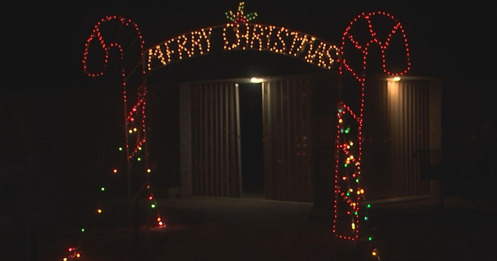 Mike Miller Park's Christmas in Park begins, bringing beautiful lights to support good causes