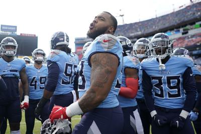 Banged-up Titans turn plug-and-play into stingy defense