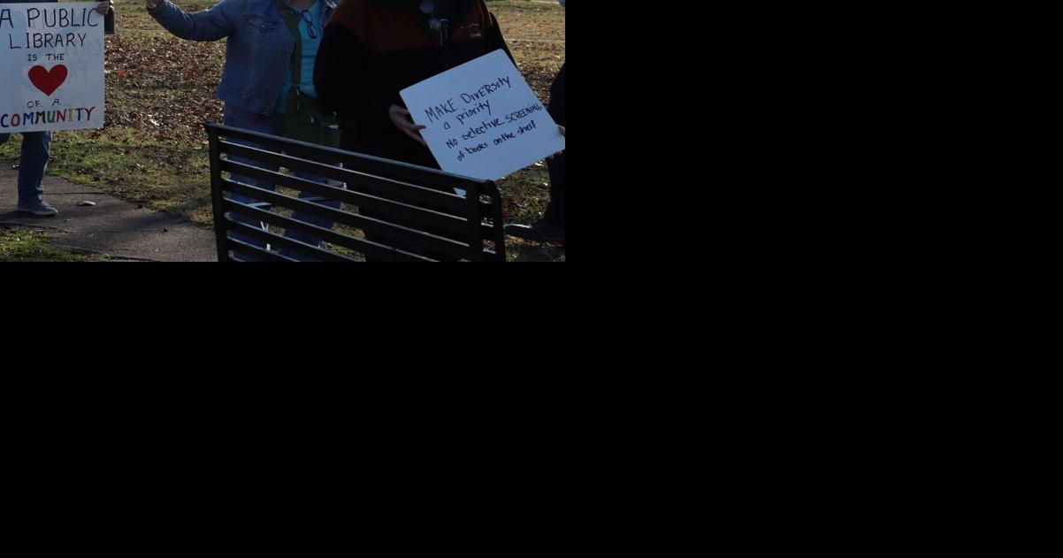 Citizens speak out against censorship in Metropolis Public Library ...