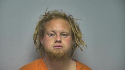 Tennessee man accused of running in traffic, threatening deputies Tennessee man accused of running in traffic, threatening deputies