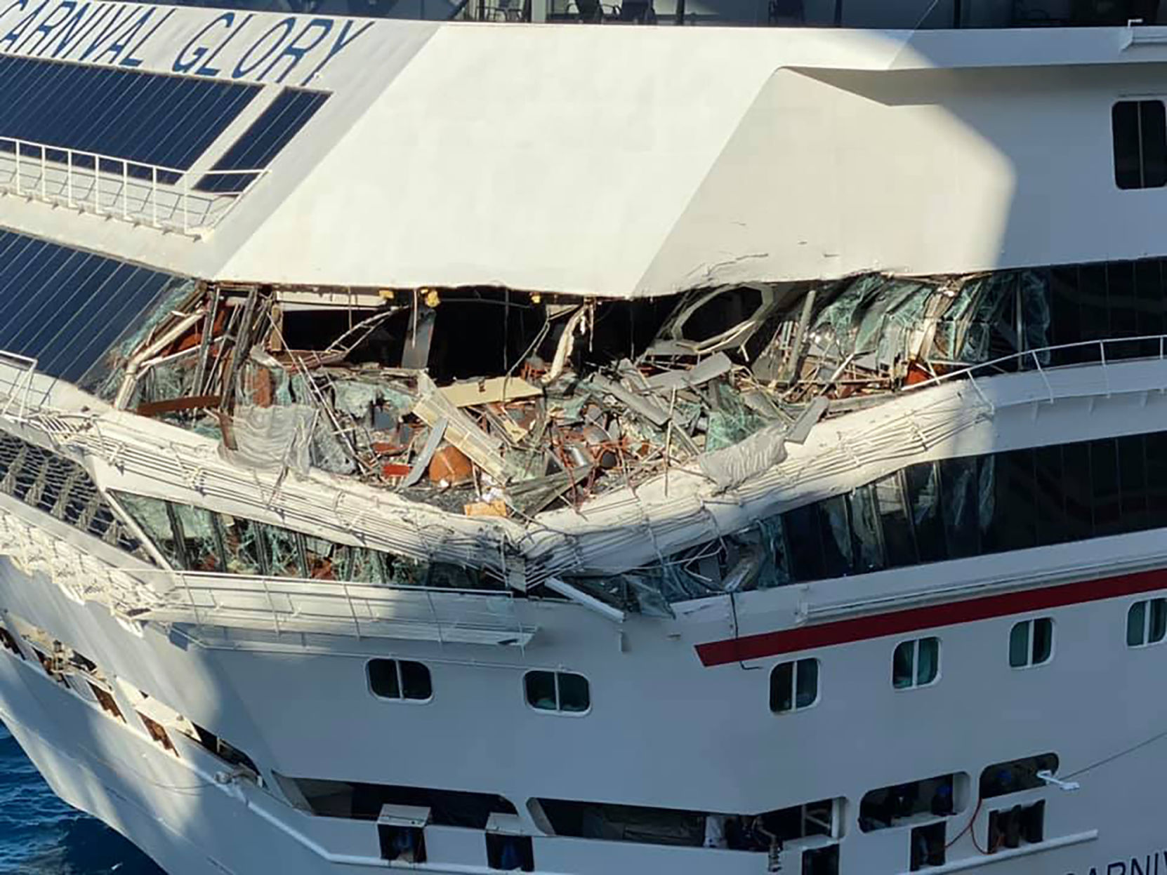 cruise ship crashed