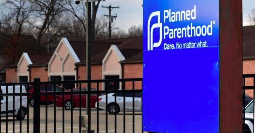 Carbondale Planned Parenthood sees influx of out of state patients after six months - Vimarsana News