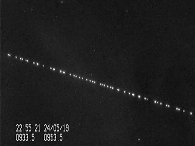 SpaceX Starlink satellite passes over Paducah | <span class=