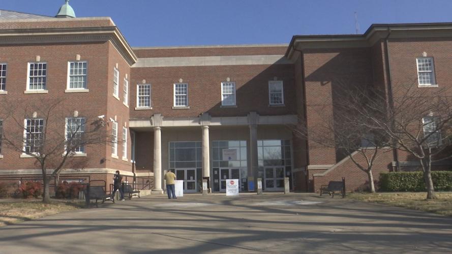 Local government leaders go over pros and cons of keeping offices