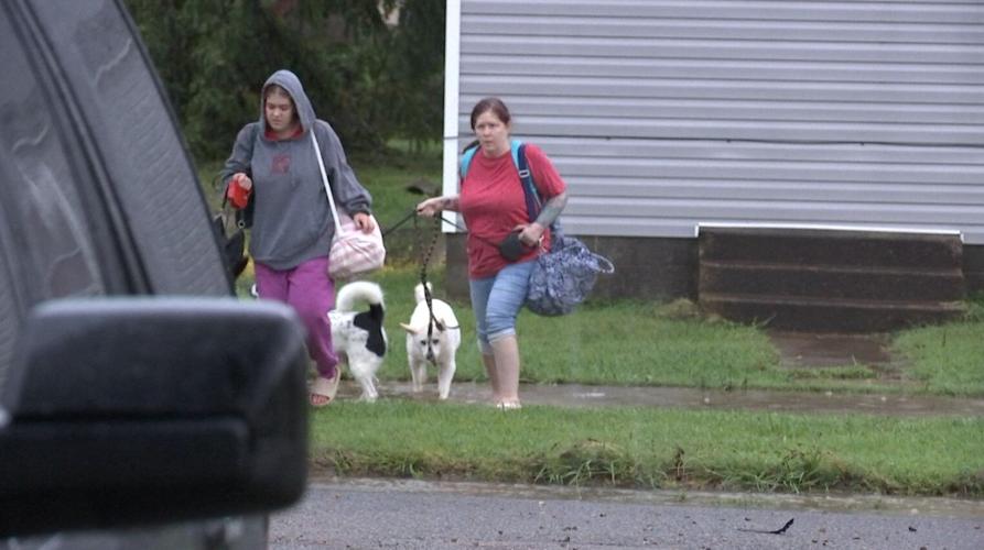 Families in Mayfield evacuate due to flooding | News | WPSD Local 6