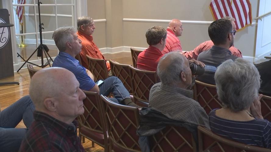 Kelly Craft talks gun rights education during campaign stop in Paducah