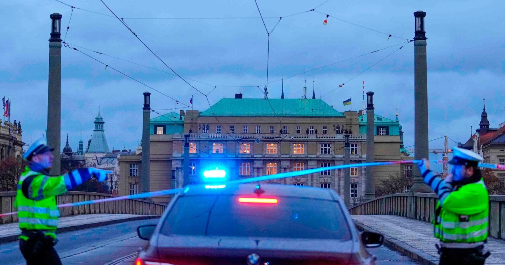Gunman kills 14 people and wounds 25 others at Prague university - Vimarsana News