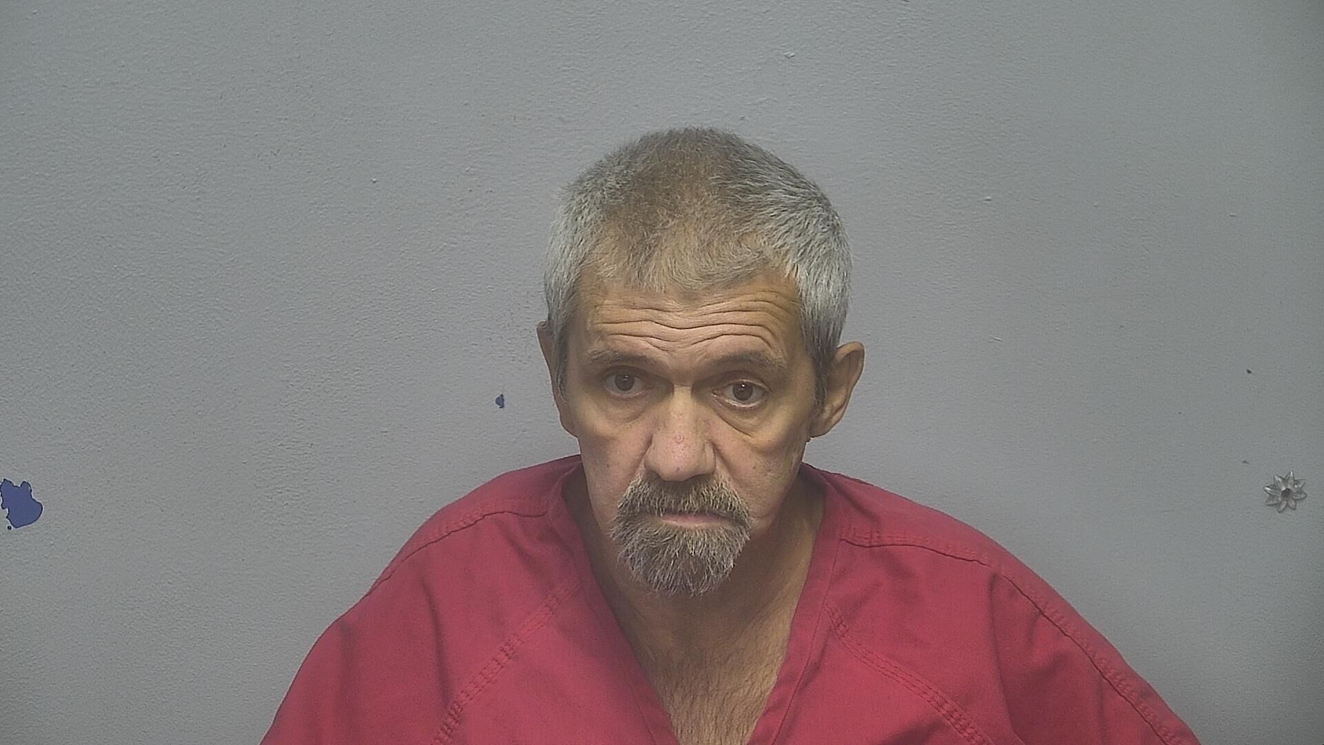 MCSO: Man charged with terroristic threatening in case of alleged gun ...