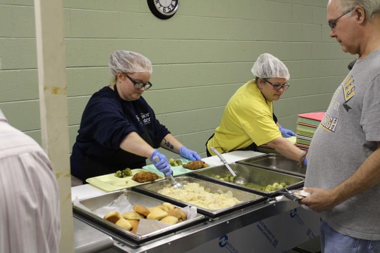 Paducah Senior Center welcomes members back after months-long move ...