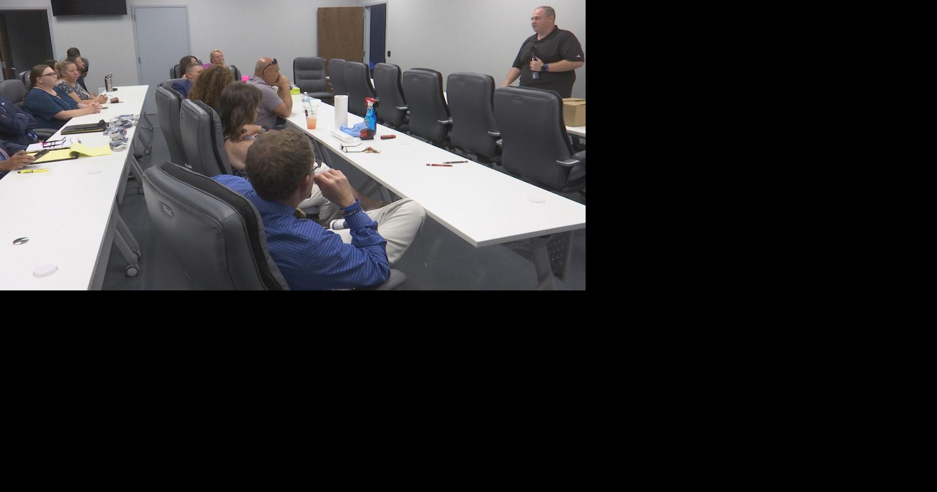Marshall County leaders tour emergency communications center after ...