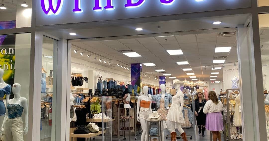 Local mall welcomes new store as nation sees declines in in-store shopping Local mall welcomes new store as nation sees declines in in-store shopping