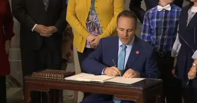 Gov. Bevin signs Senate Bill 1 | Kentucky News | WPSD Local 6
