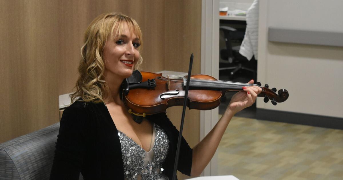 Lisa Burrell Professional Violinist provides therapeutic concert to patients ...