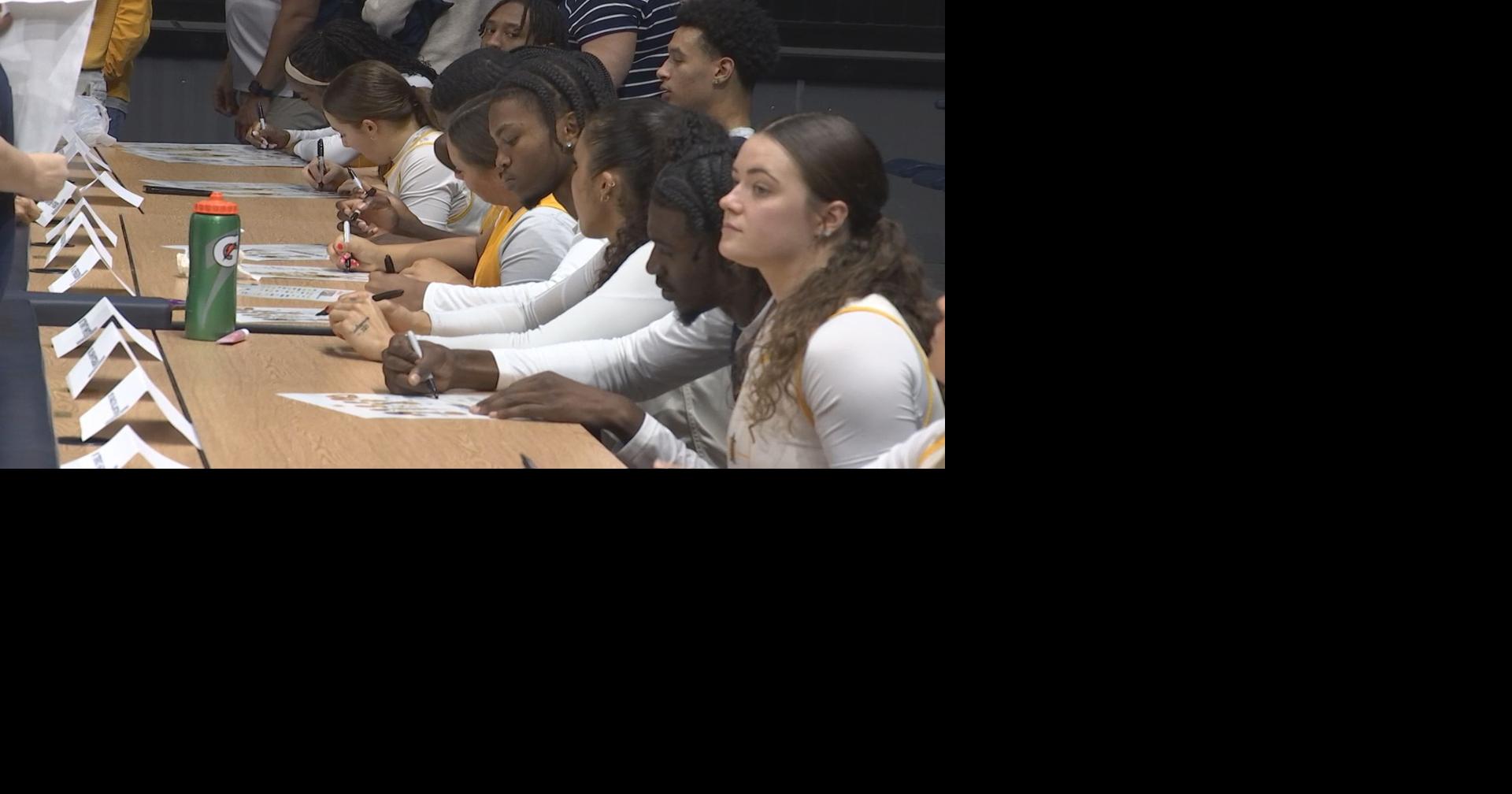 Murray State fans get first look at Racers during 'Racer Mania ...