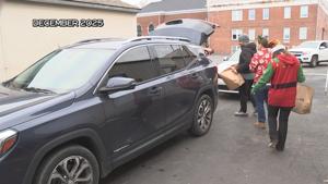 Santa for a Senior Program Opens Registration in Paducah This Month