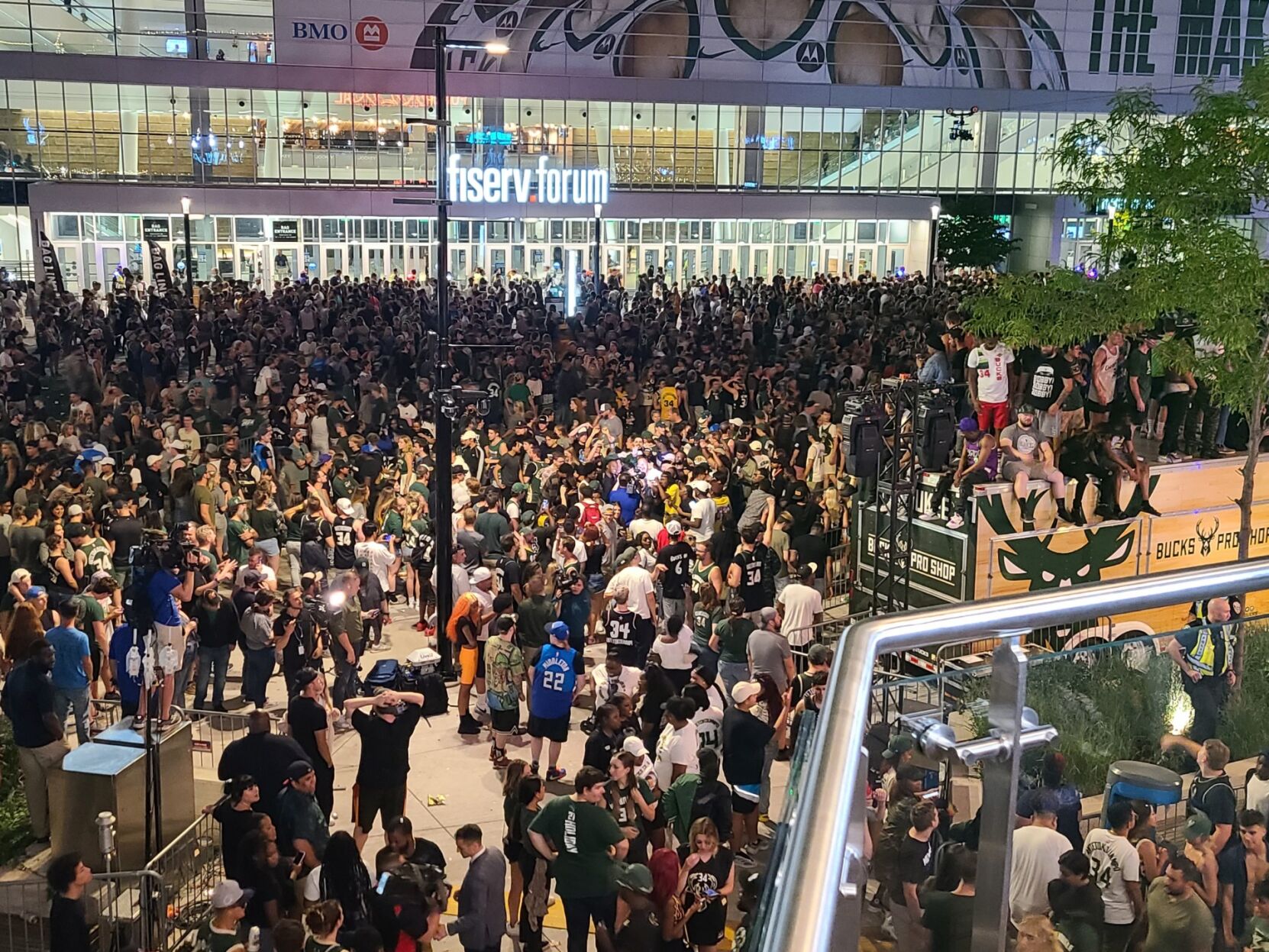 Champs! Milwaukee Bucks Win First NBA Title In 50 Years | Sports | Wqow.com