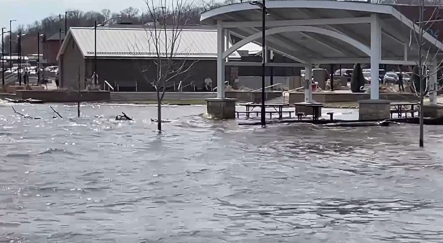 Chippewa Falls preparing for potential weekend river flood