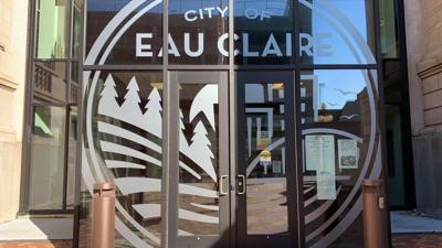 EAU CLAIRE CITY HALL