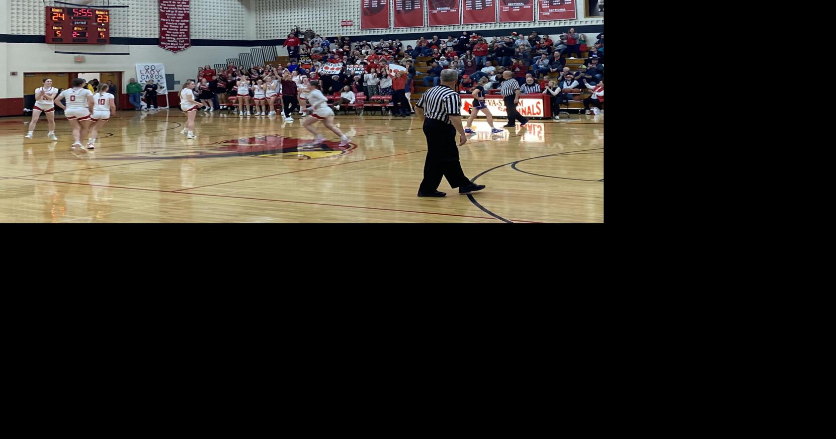 Eleva-Strum's Glenz passes 1,000 career points, other Friday highlights