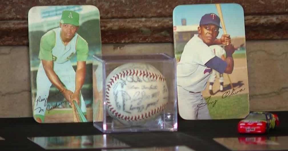rare baseball cards found Forgotten in attic for decades, 5 Mickey Mantle | Aviators/ Hundreds of rare baseball cards