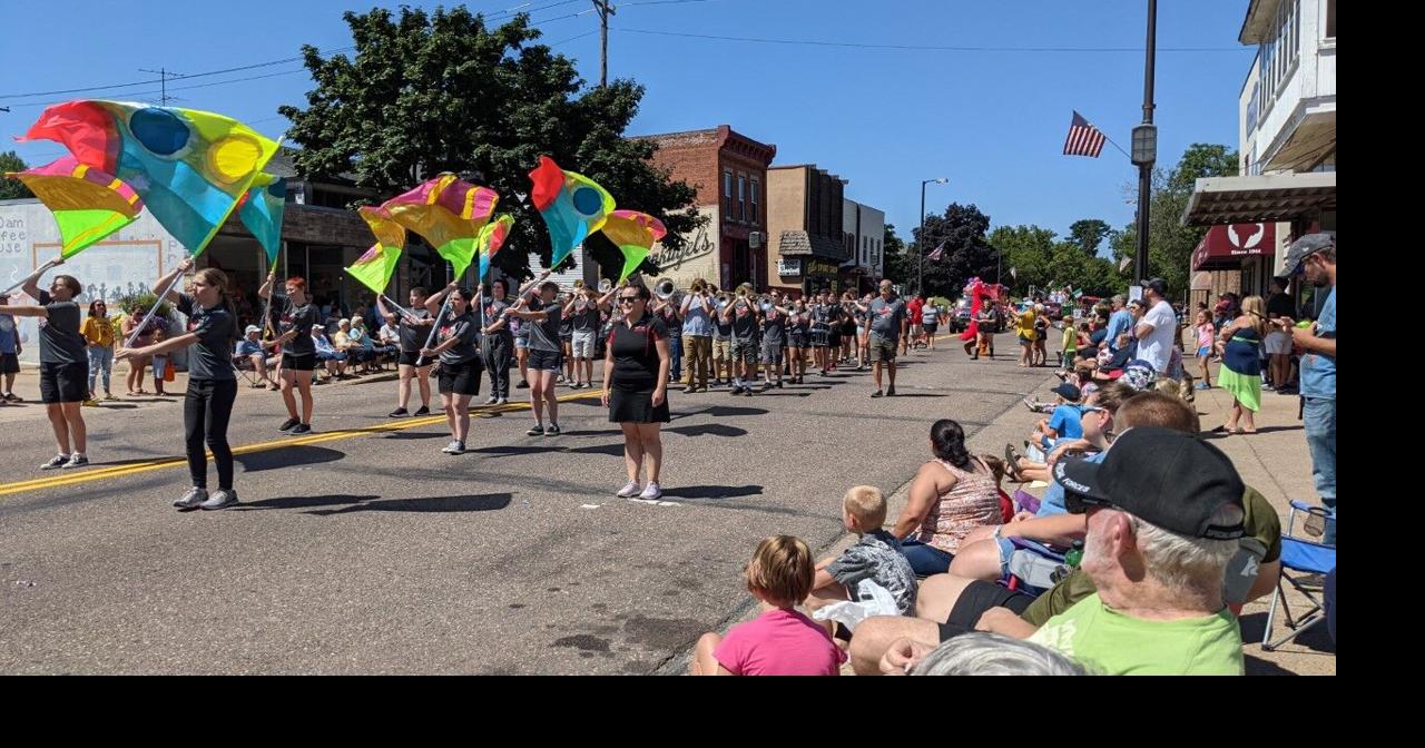 Hundreds Turn Out For 44th Annual Pure Water Days Local Wqow Com