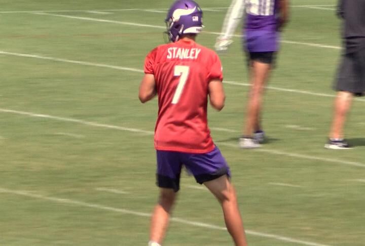 Vikings without 3 QBs, including Kirk Cousins, at TCO Stadium practice due  to COVID-19 protocols