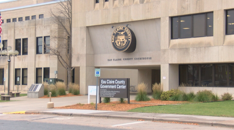 Eau Claire County struggles to find public defenders Eye On Eau