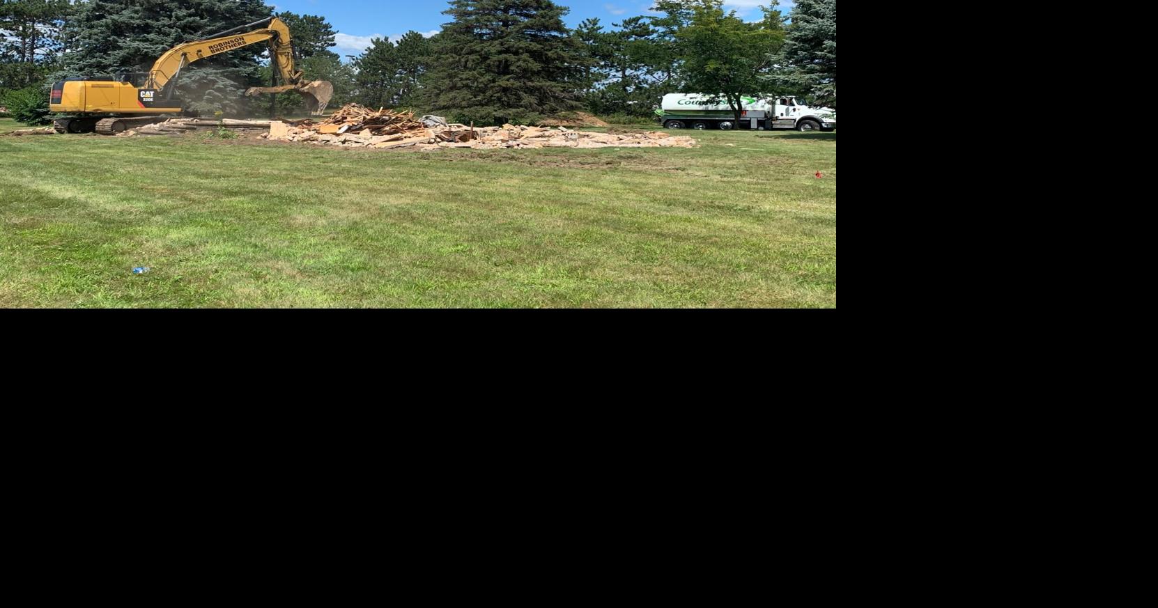 Famous “Walmart House” torn down in Eau Claire News