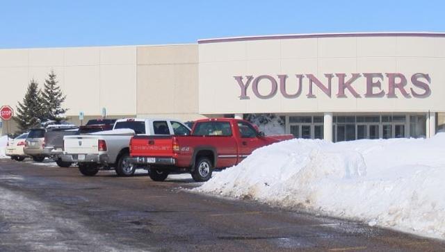 HOM Furniture owners buy former Eau Claire Younkers location | Local