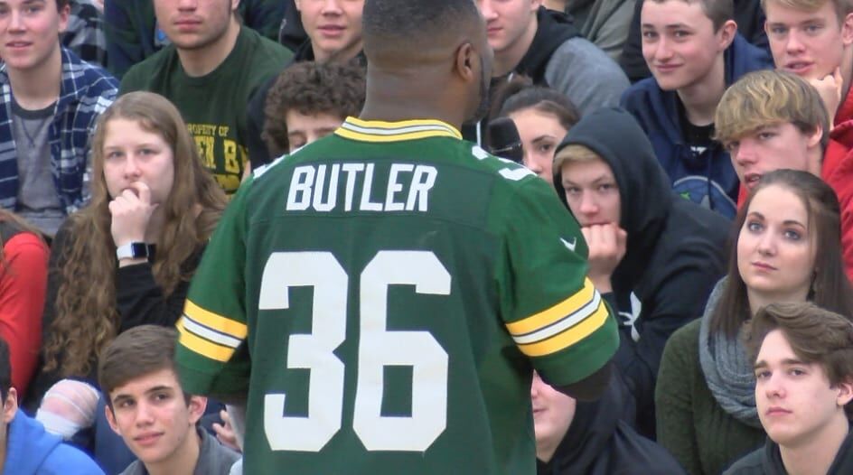 Sheboygan Sheridan School has visit from Packer LeRoy Butler