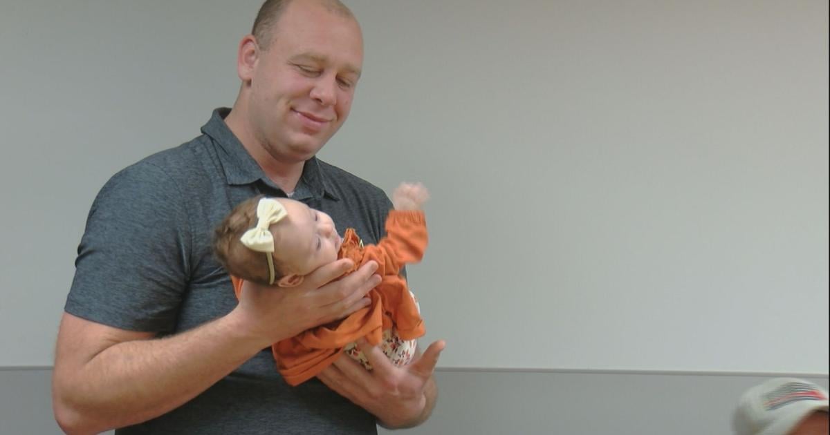 Cumberland Family Reunites with Dispatcher Who Assisted in Baby’s Delivery Cumberland Family Reunites with Dispatcher Who Assisted in Baby’s Delivery