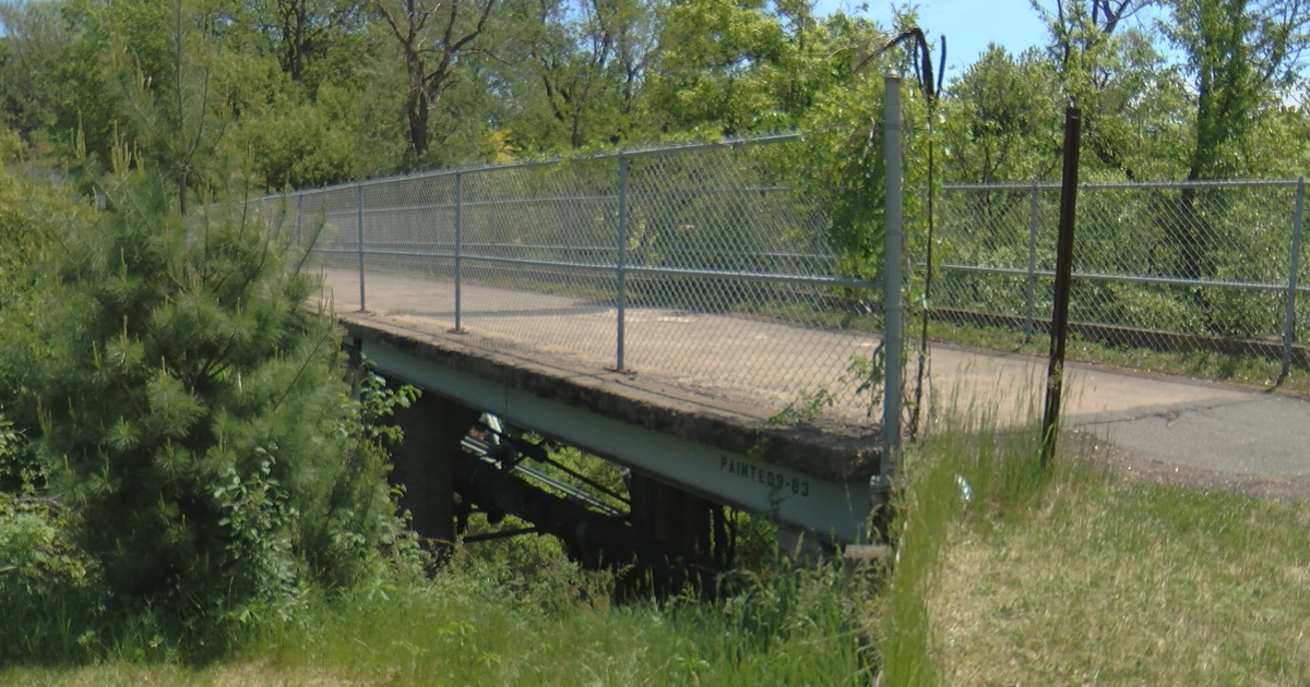 Altoona city council to vote on accepting state grant to help replace Spooner Ave pedestrian bridge