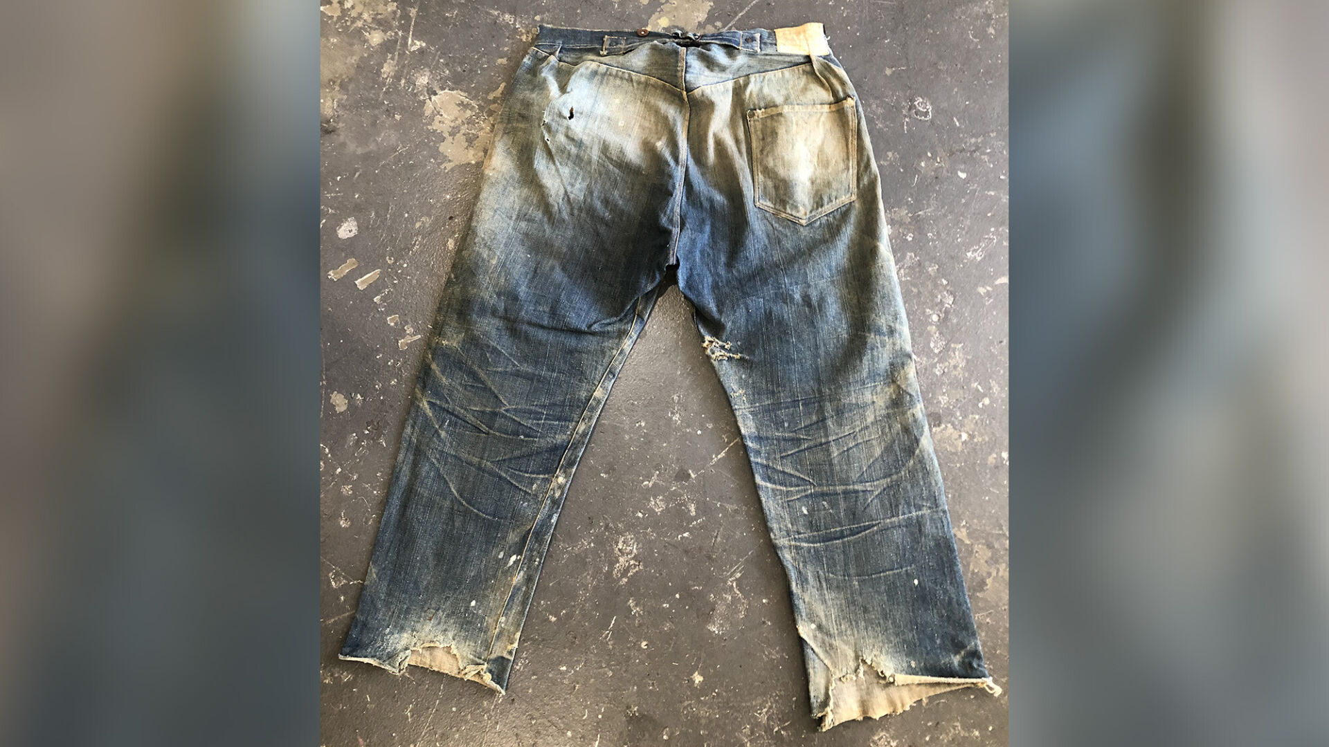 19th Century Levi S Jeans Found In Mine Shaft Sell For More Than   6349af2cd7e58.image 