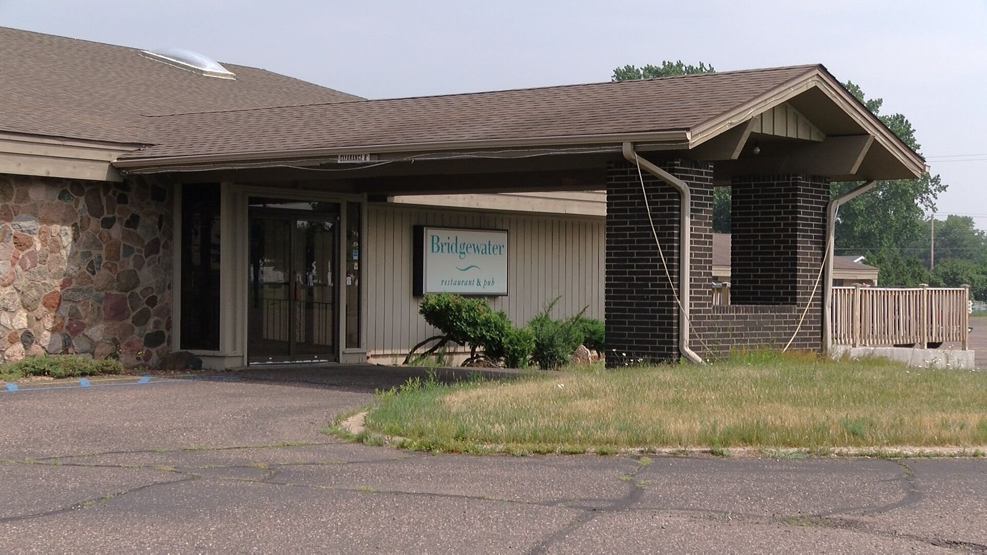 Council votes to not renew liquor license for Chippewa Falls hotel