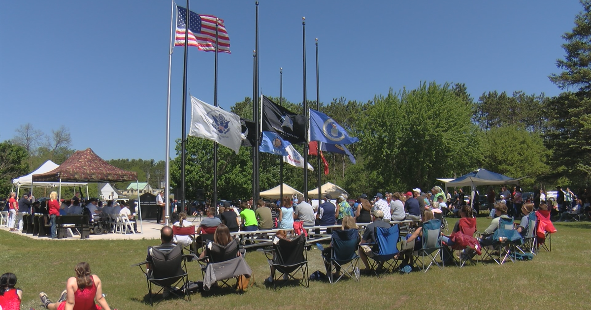 Colfax dedicates new veterans tribute in Memorial Day ceremony