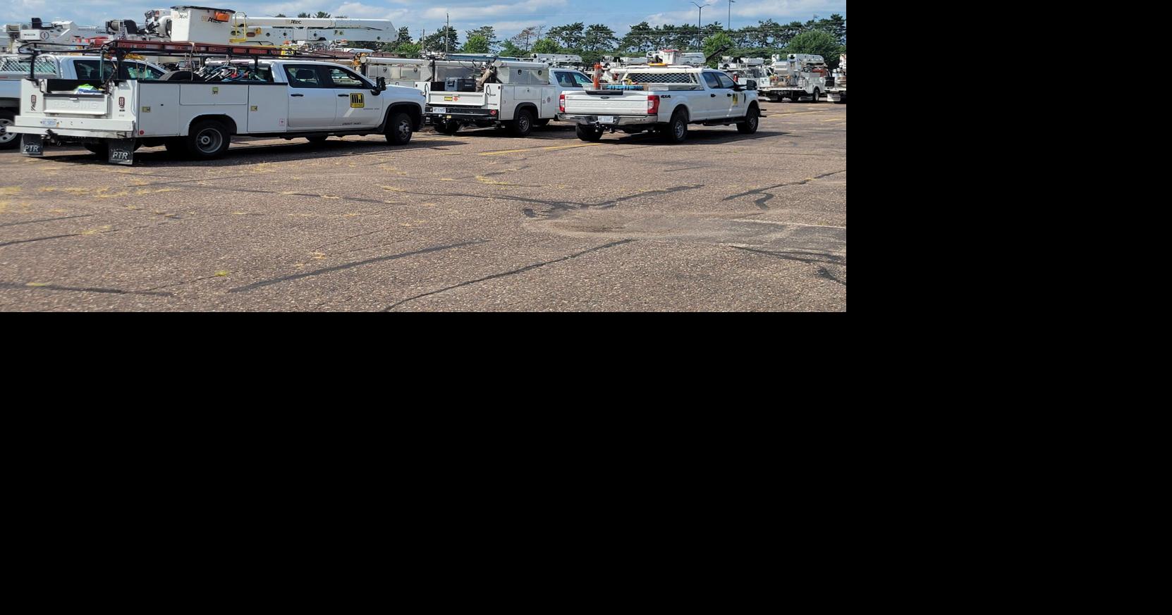 Xcel Energy staging crews in Eau Claire to restore power in western Wisconsin