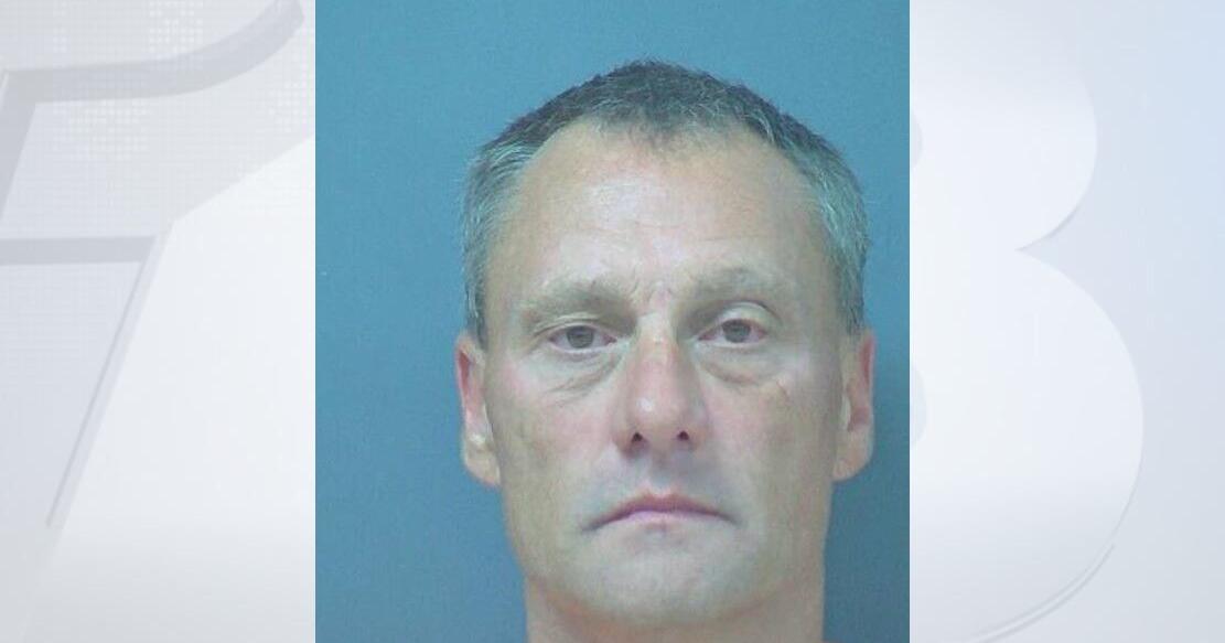 Man who led police on 100 mph chase with kids in the car sentenced ...