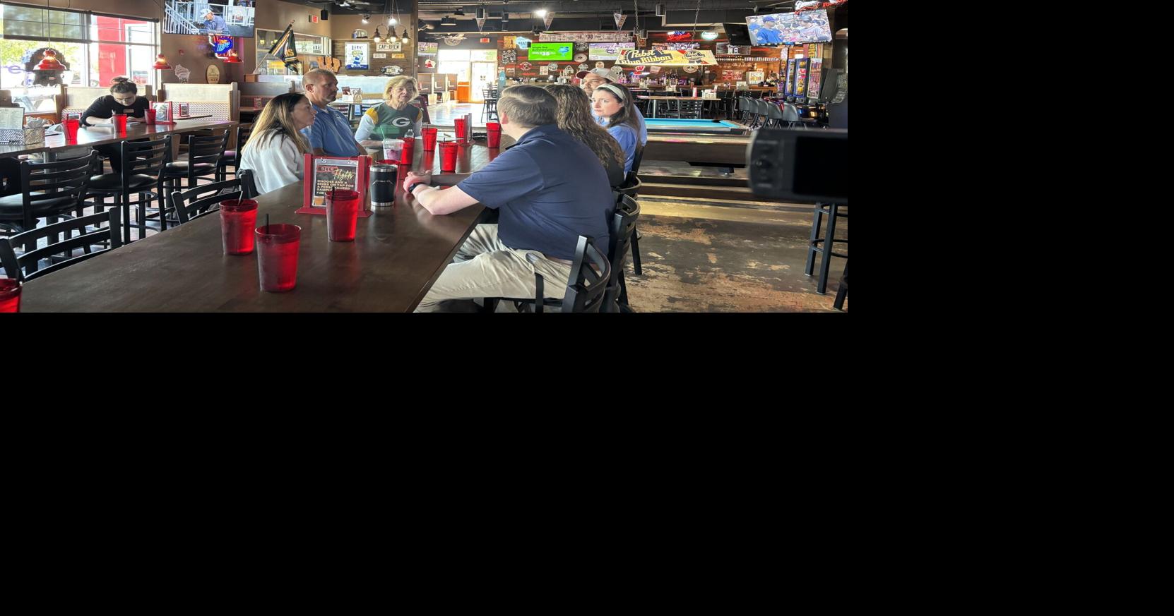 Sen. Baldwin talks sports streaming challenges with local bar owners