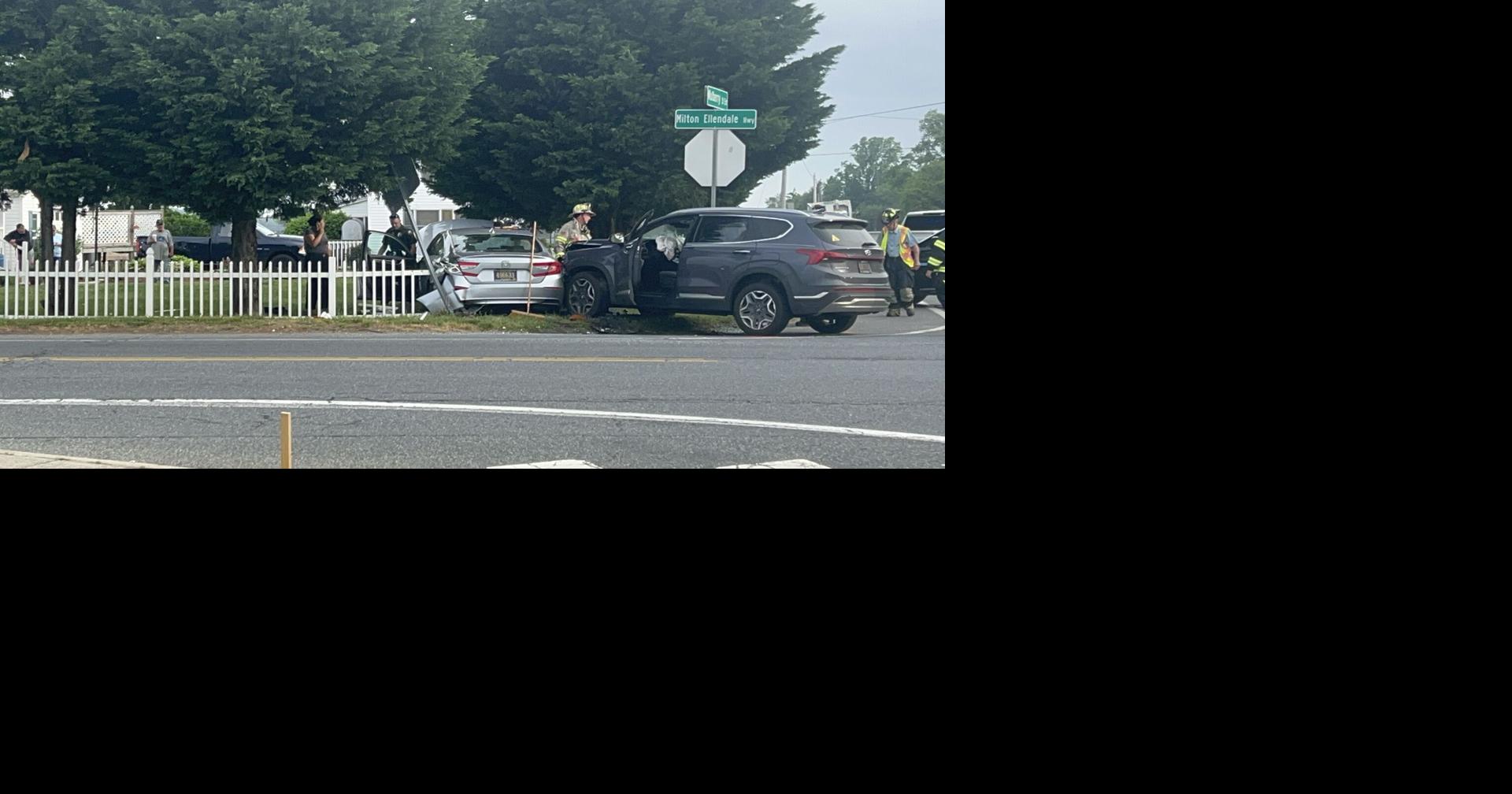 Milton car crash causes property damage in Milton News