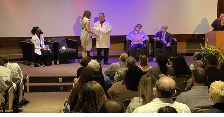 The University Of Illinois College Of Medicine Hosts First White Coat